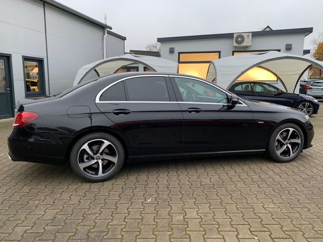 Fahrzeugabbildung Mercedes-Benz E 300 d Avantgarde+Sport & Style+AHK+Kamera+SHD