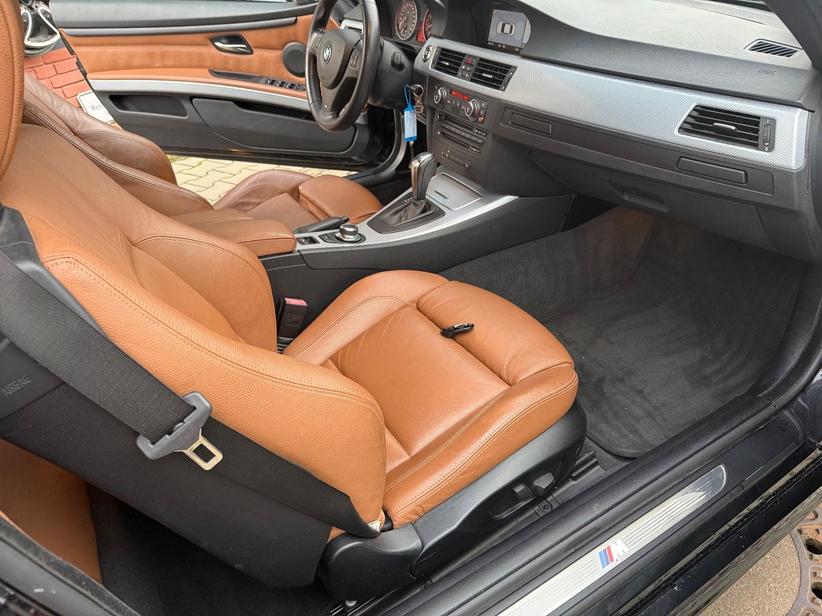 BMW 325 325i Cabrio M PAKET 87TKM SCHECKH 1HD AUTOM.