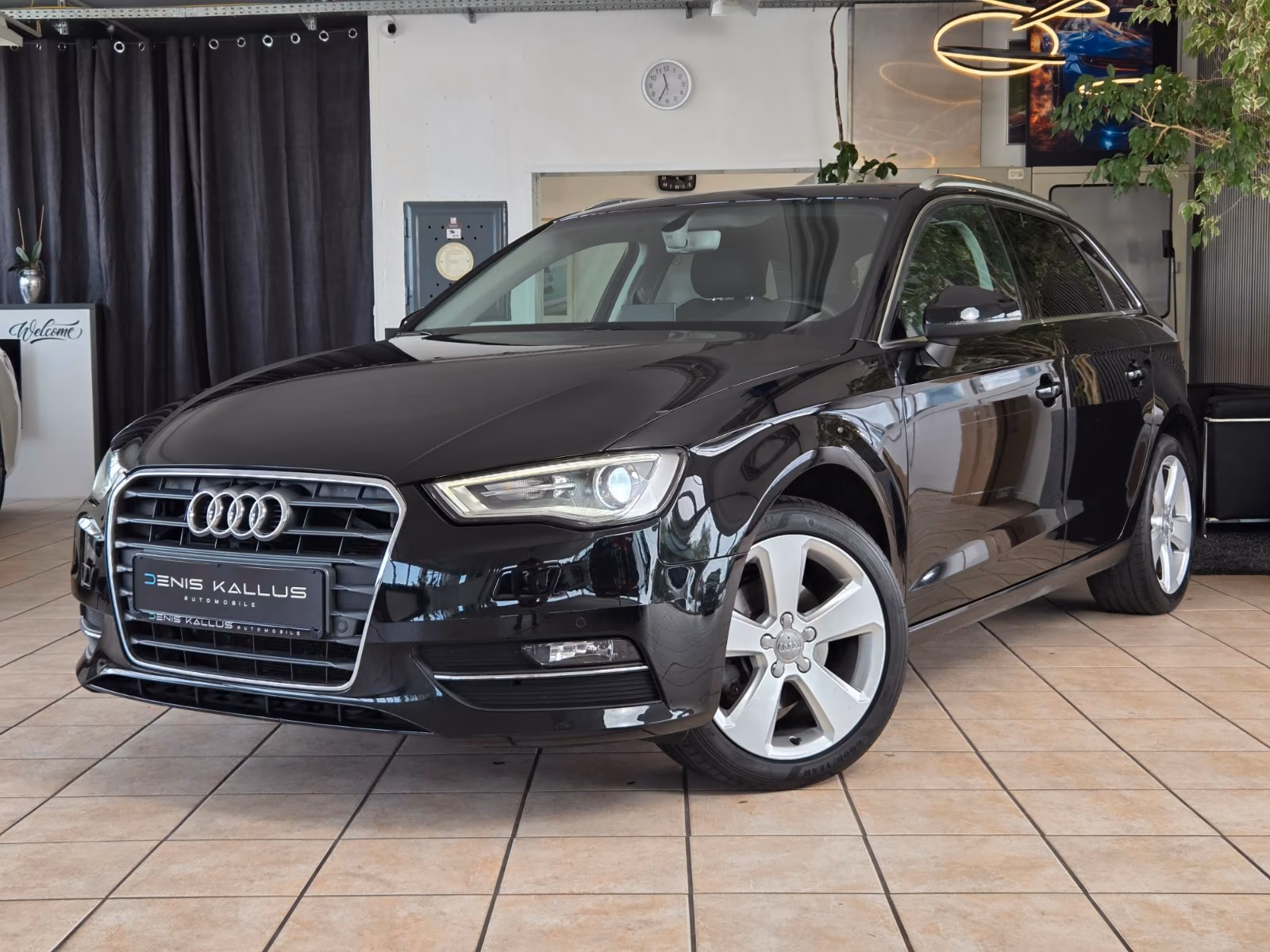 Audi A3 Sportb. 2.0TDI*Xenon*Pano*Navi*ZahnrieTÜVNEU!
