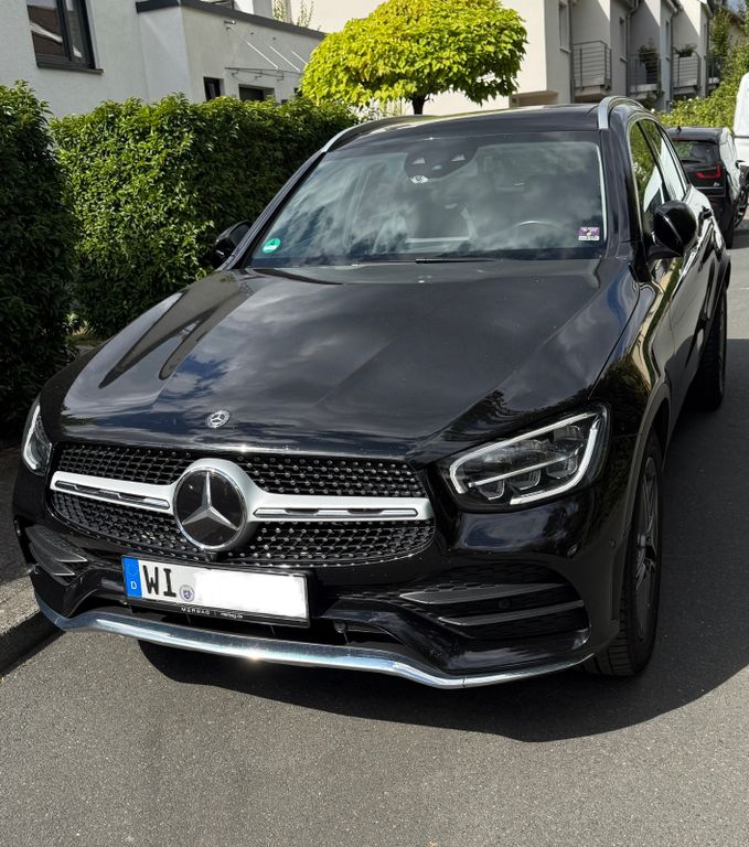 Image of Mercedes-Benz GLC 300
