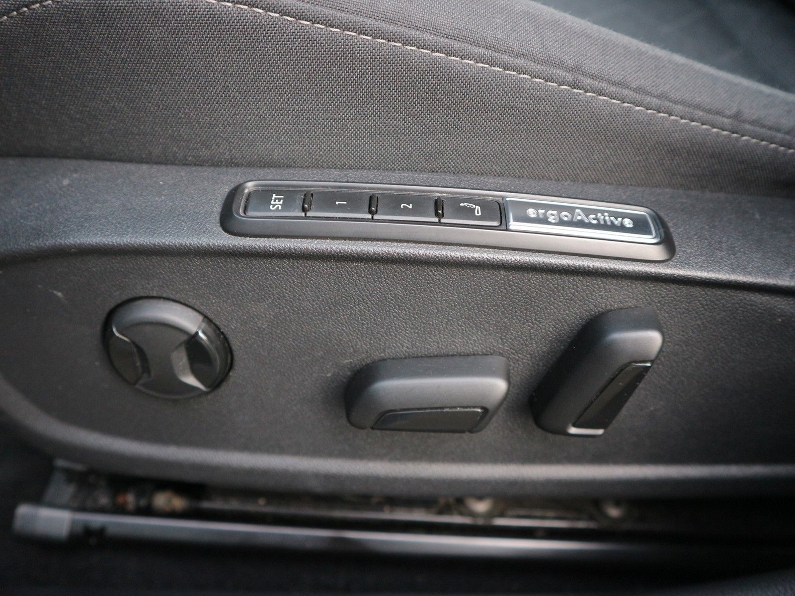 Volkswagen Golf - Bild 10