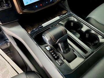Ford F150 Lightning Lariat gr. Batterie in Hamburg+18