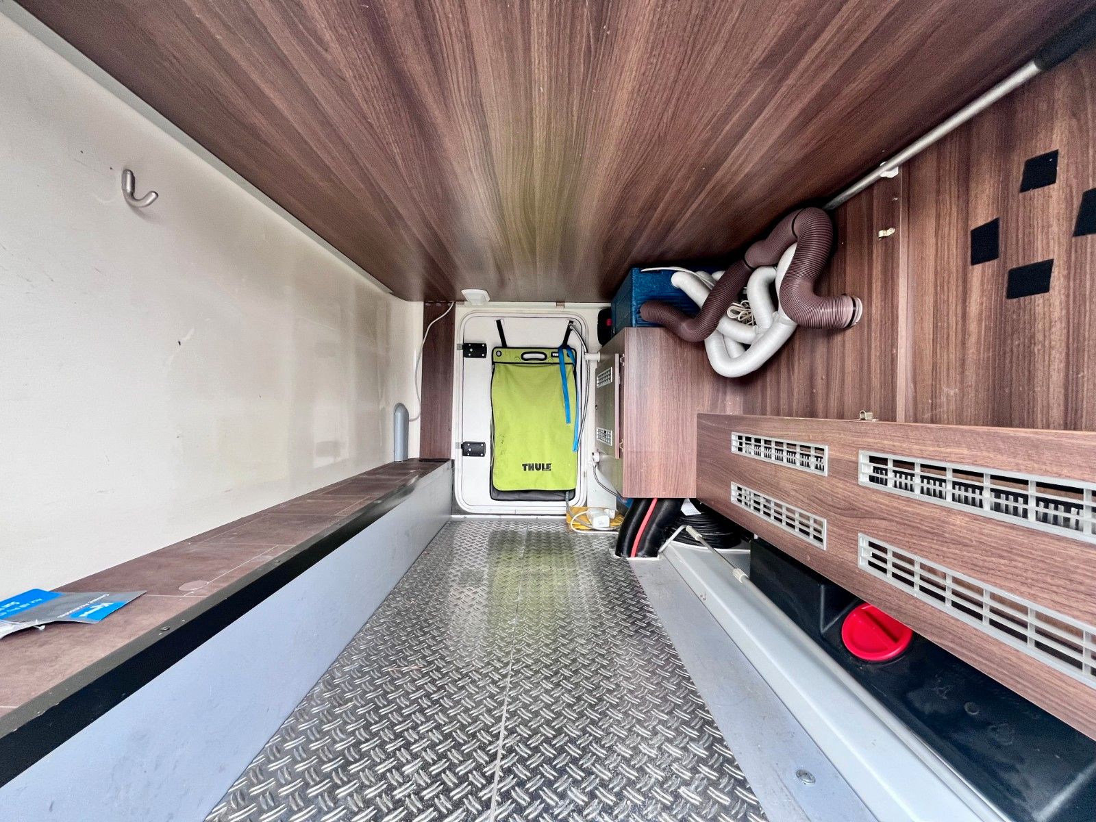 Fahrzeugabbildung Bürstner Elegance I 821 - Hubstützen, Solar, TV, Alde