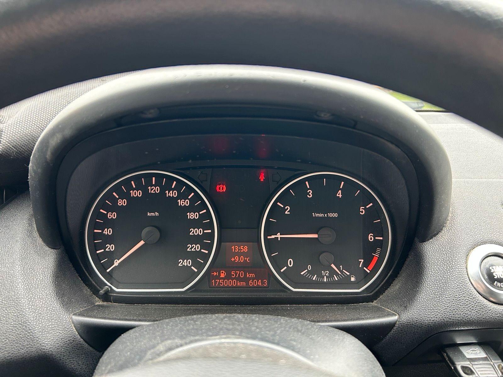 BMW 116 2006 — photo 13