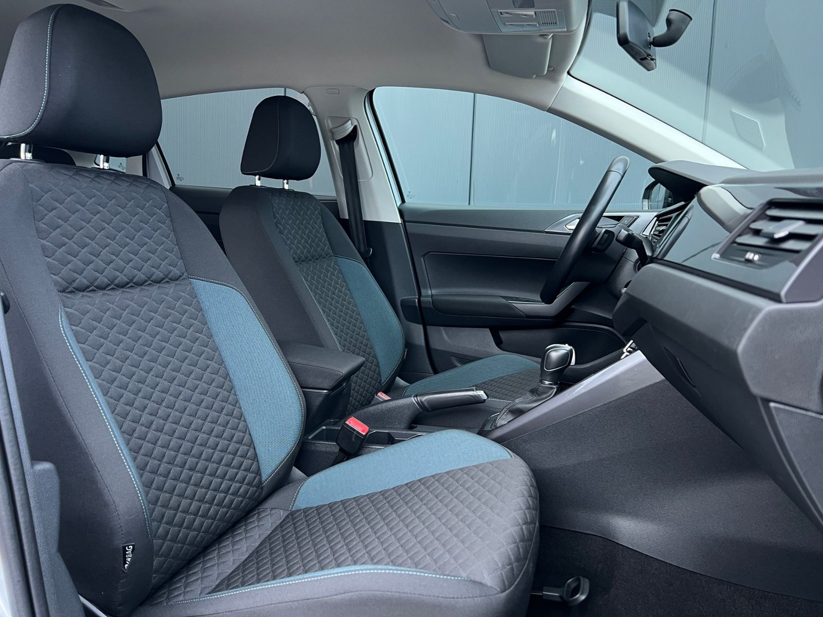 Fahrzeugabbildung Volkswagen Polo IQ.DRIVE 1.0 TSI *AppConnect, Tempomat, Sit