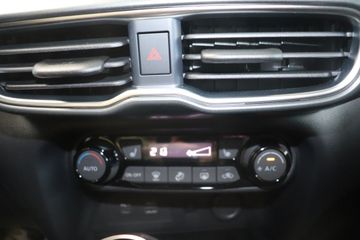 Fotografie 18 des Nissan Juke 1.0 DIG-T N-Connecta