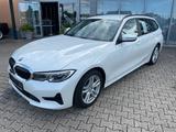 BMW 320 Baureihe 3 Touring 320 d xDrive Advantage - BMW 3er Reihe: Automatik
