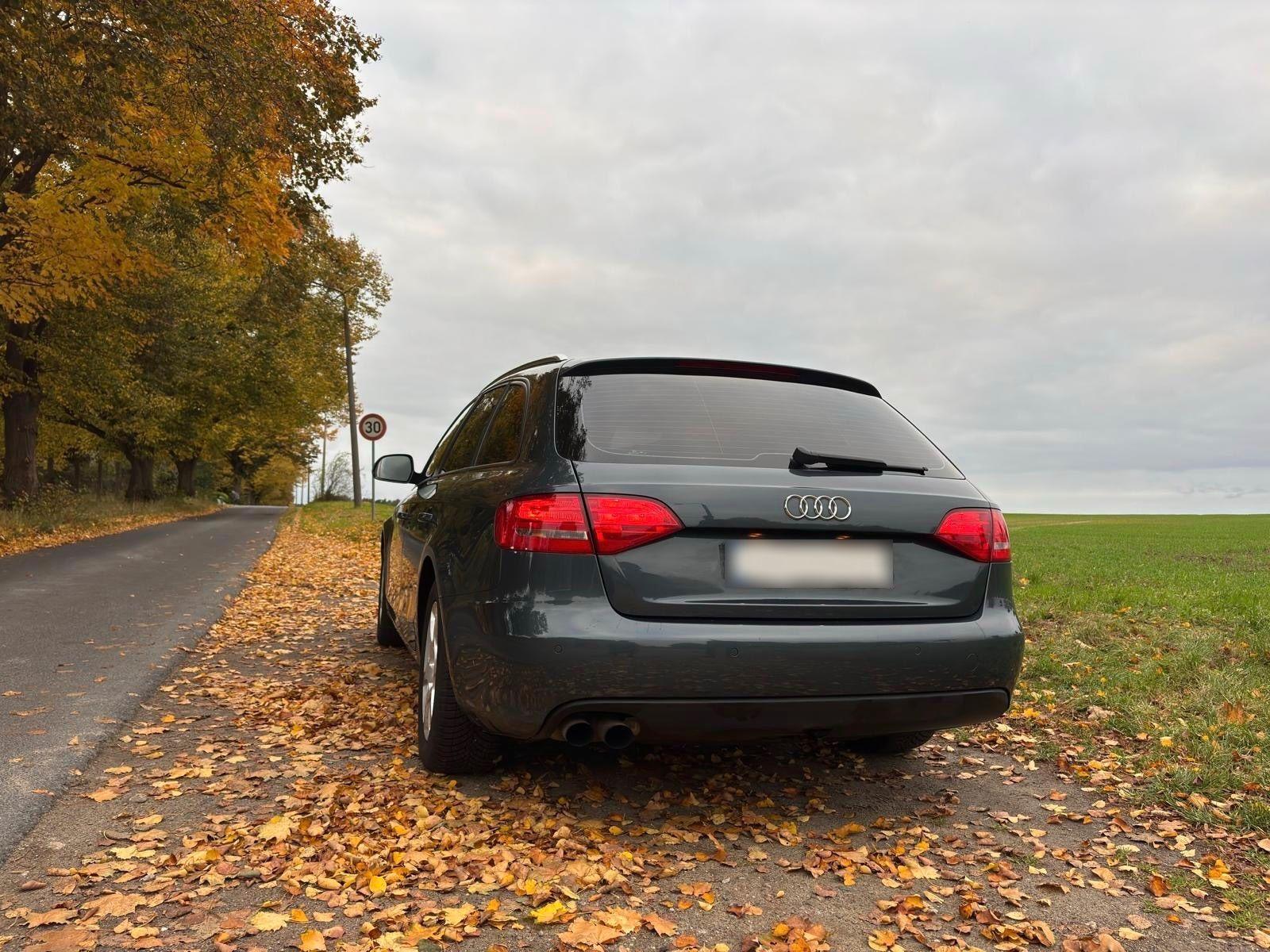 Audi A4 2009 — engine 160 HP (118kW)