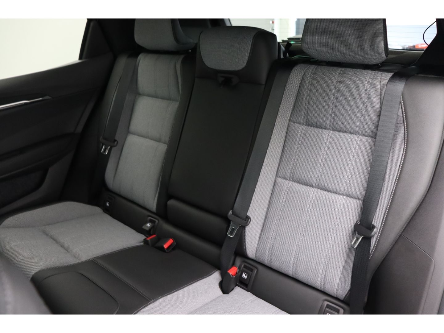 Fahrzeugabbildung Mitsubishi Eclipse Cross Diamant Top 11 KW ACC Totwinkelass