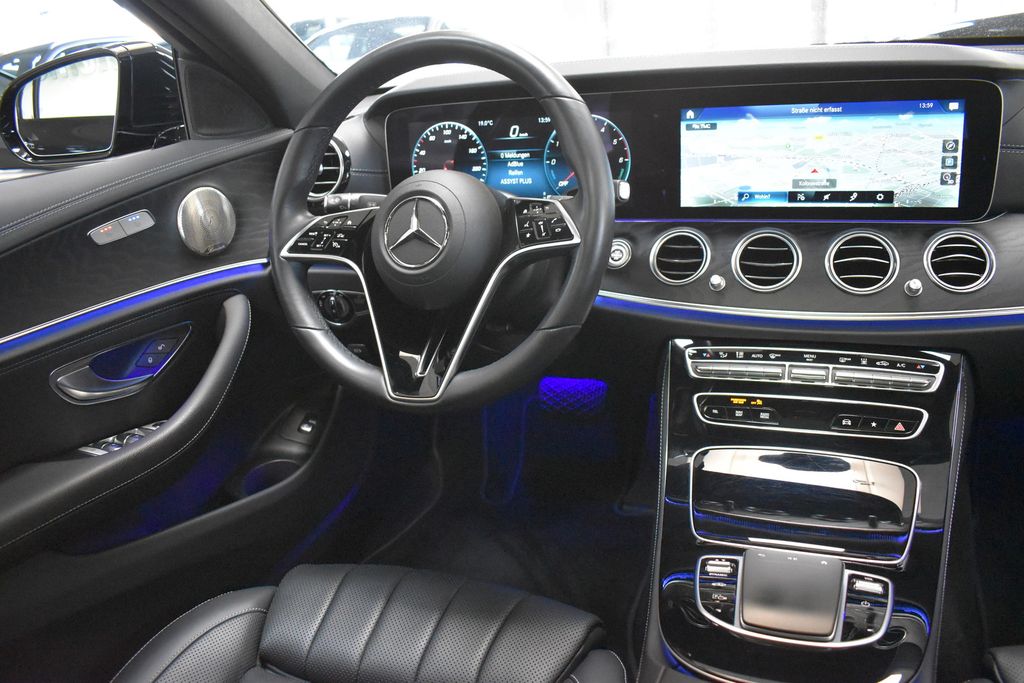 Mercedes-Benz E 300 de 4M NIGHT DISTR HUD AIR 360° NETTO 33000