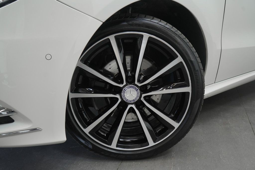 Mercedes Benz B 200