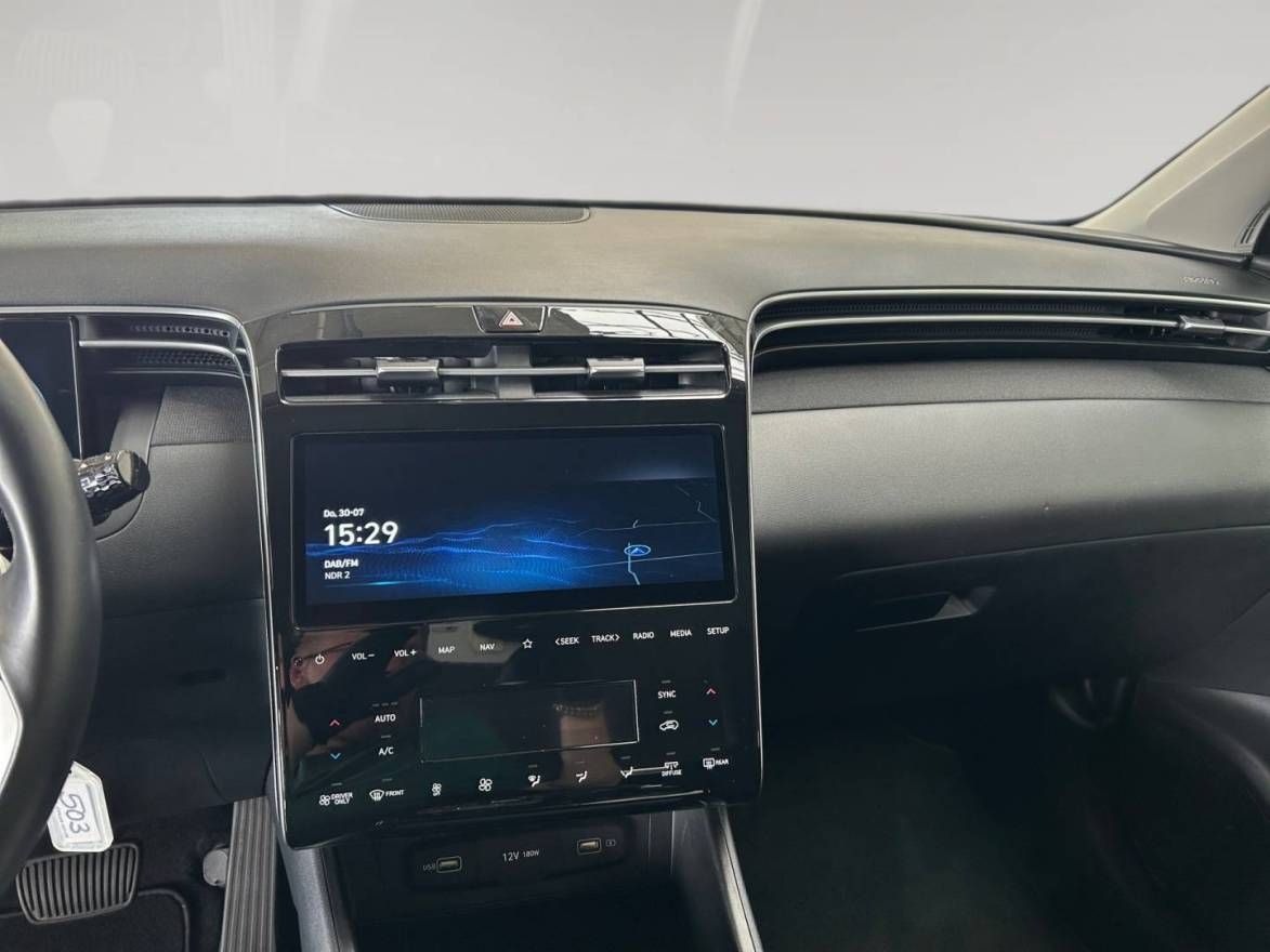 Fahrzeugabbildung Hyundai TUCSON Plug-in-Hybrid  Funktions-Paket, Navigati
