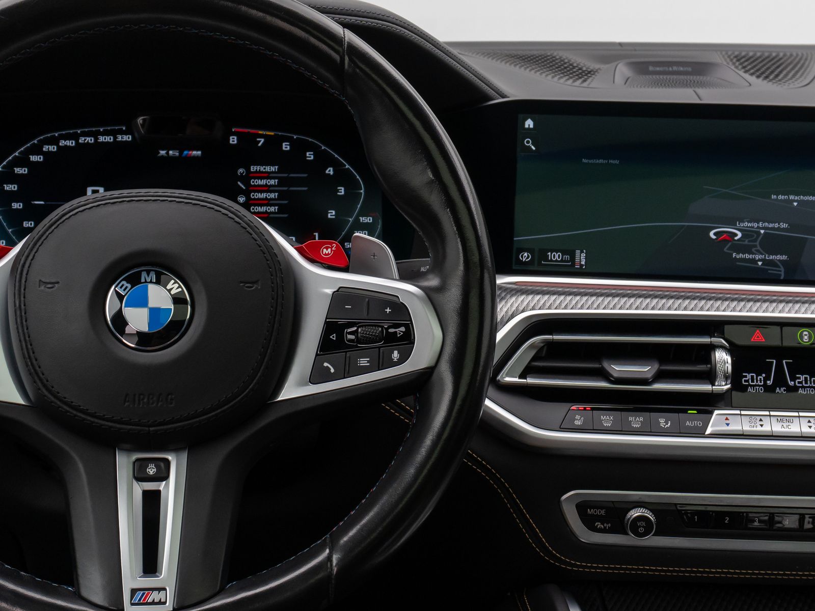 Fahrzeugabbildung BMW X6 M Panorama 360°Laser B&W Massage SoftCl AHK