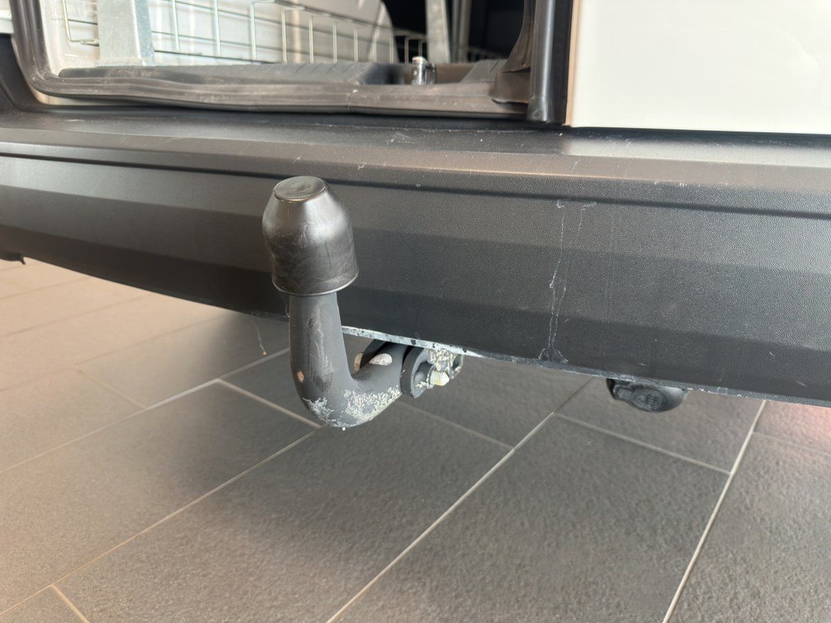 Fahrzeugabbildung Volkswagen Caddy Cargo Maxi 4Motion 2.0 TDI Klima GRA AHK