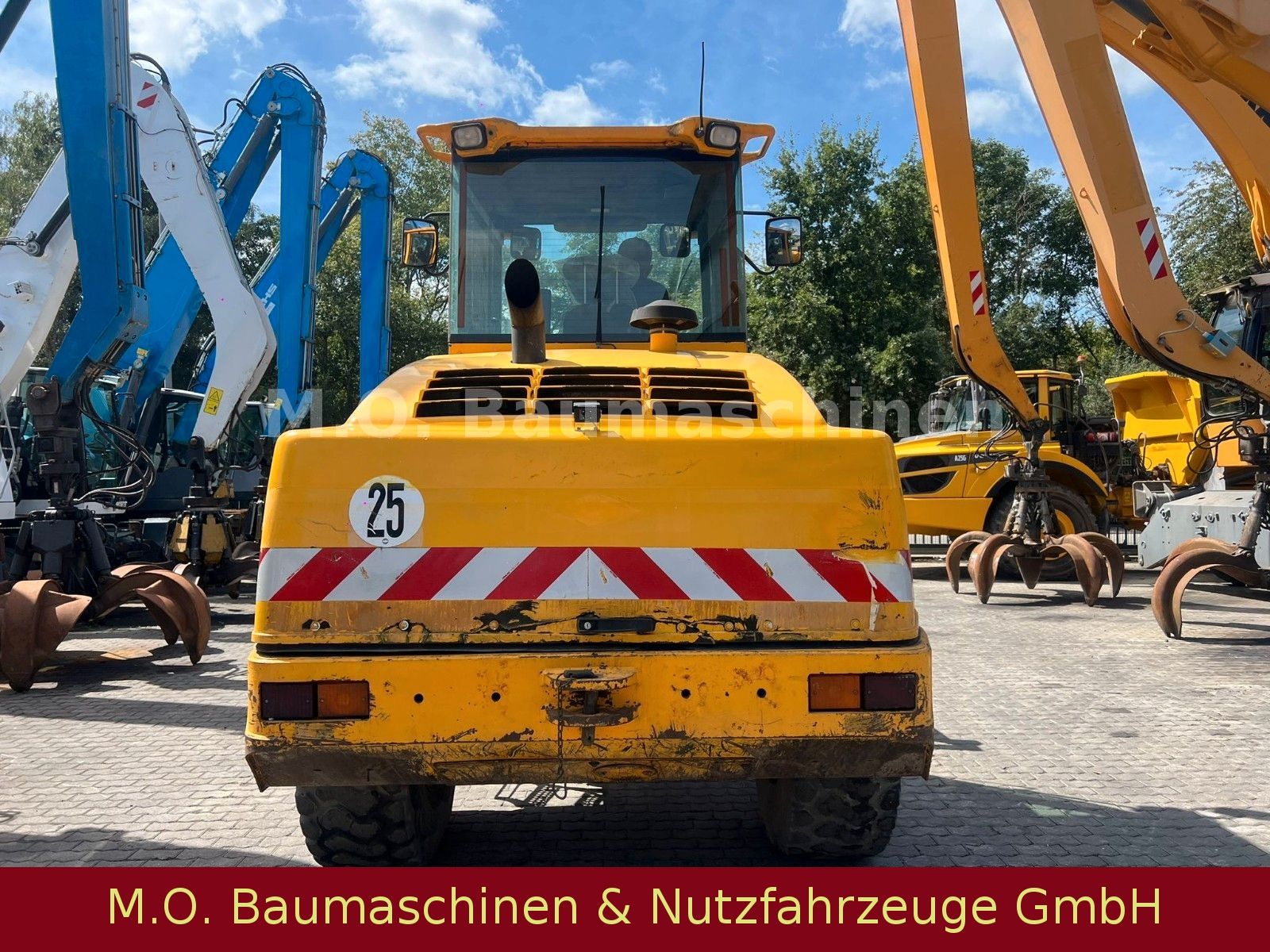 Fahrzeugabbildung CAT 914 G