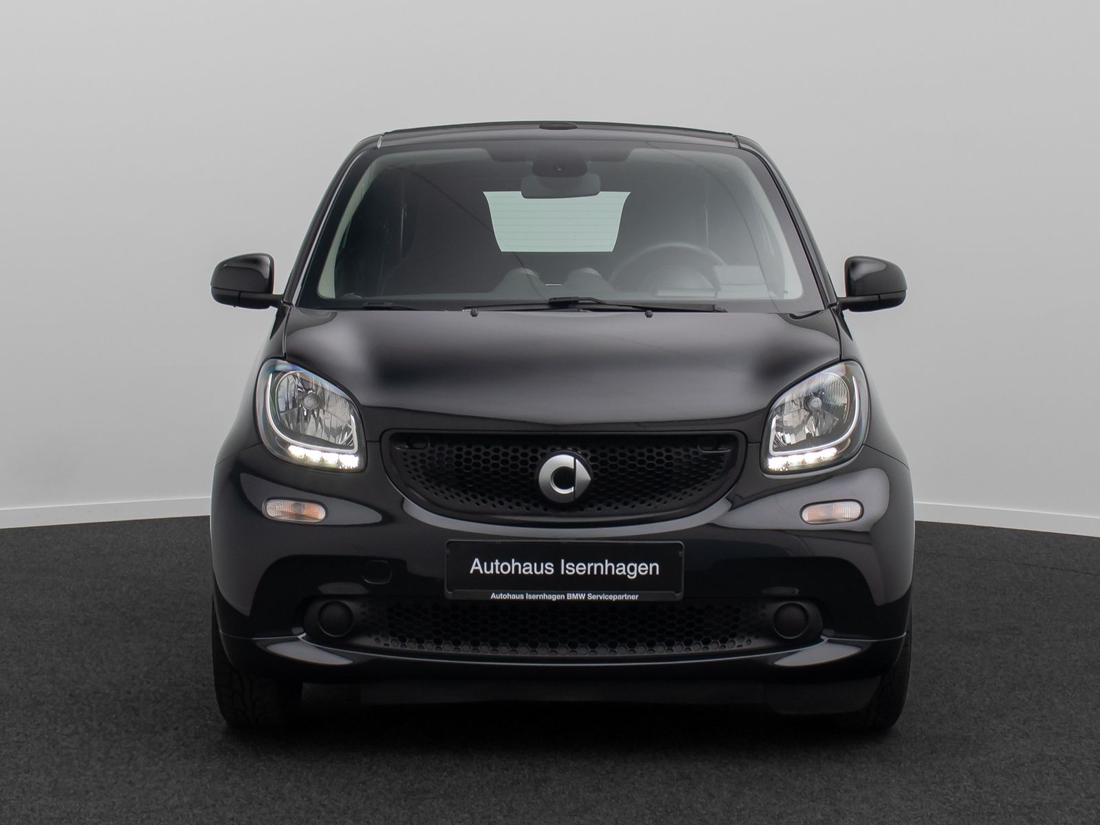 Fahrzeugabbildung Smart ForTwo Cabrio Tempomat Navi JBL Sitzhzng KlimaAT