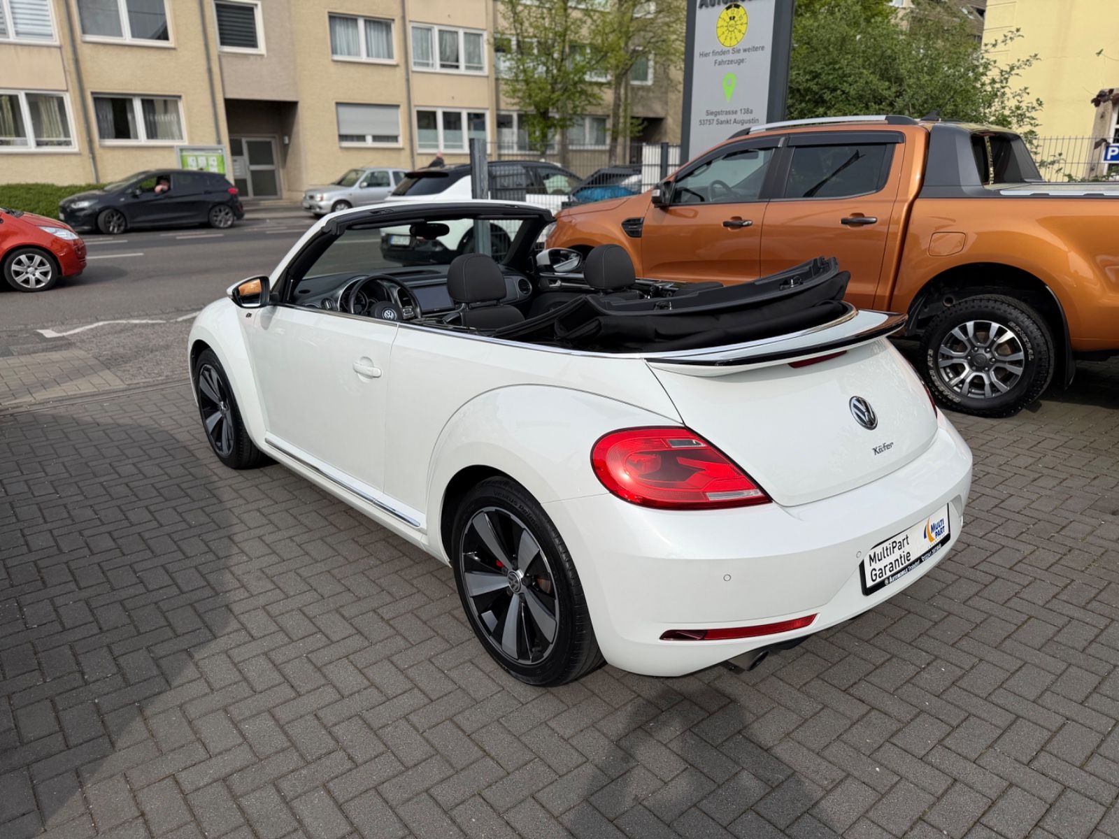 Volkswagen Beetle Cabrio R-Line*NAVI*DAB*TEMPO*XENON*DSG foto 6