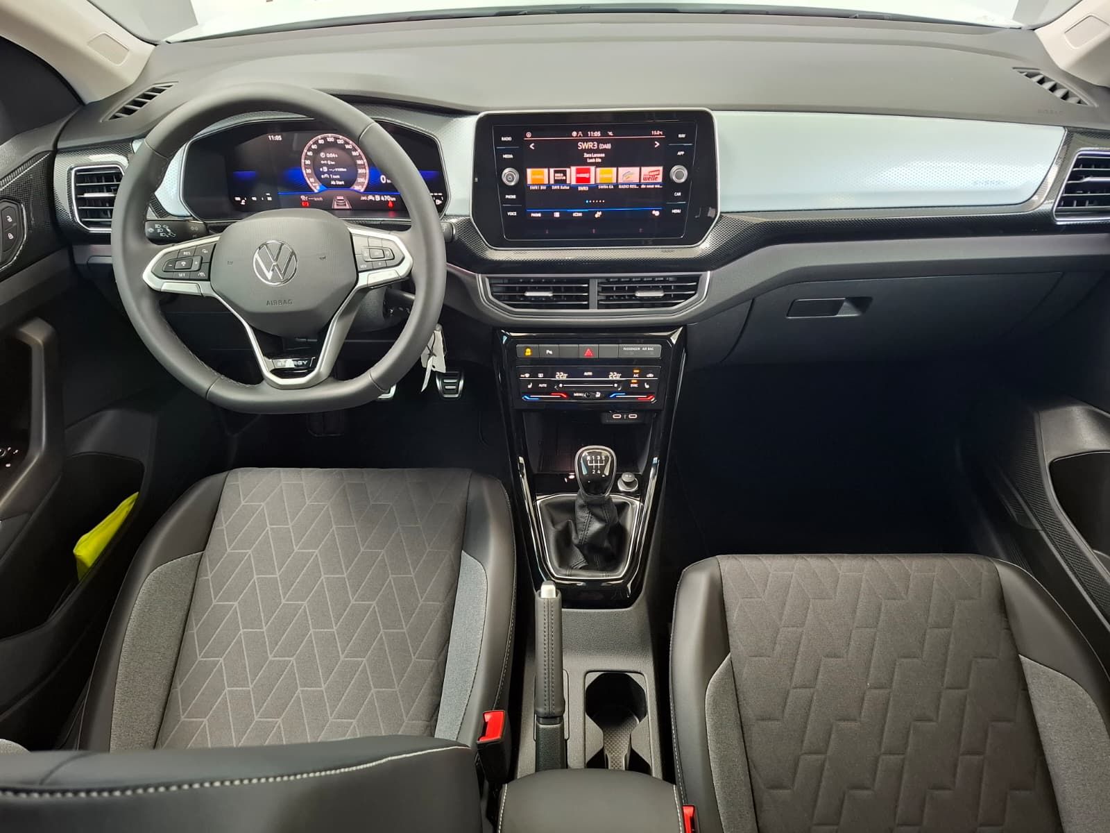Fahrzeugabbildung Volkswagen T-Cross Energy 1.0 TSI 70 kW + LED +ACC +LaneAss