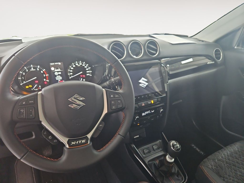 Fahrzeugabbildung Suzuki Vitara 1.4 Boosterjet Hybrid Allgrip Comfort+ X-