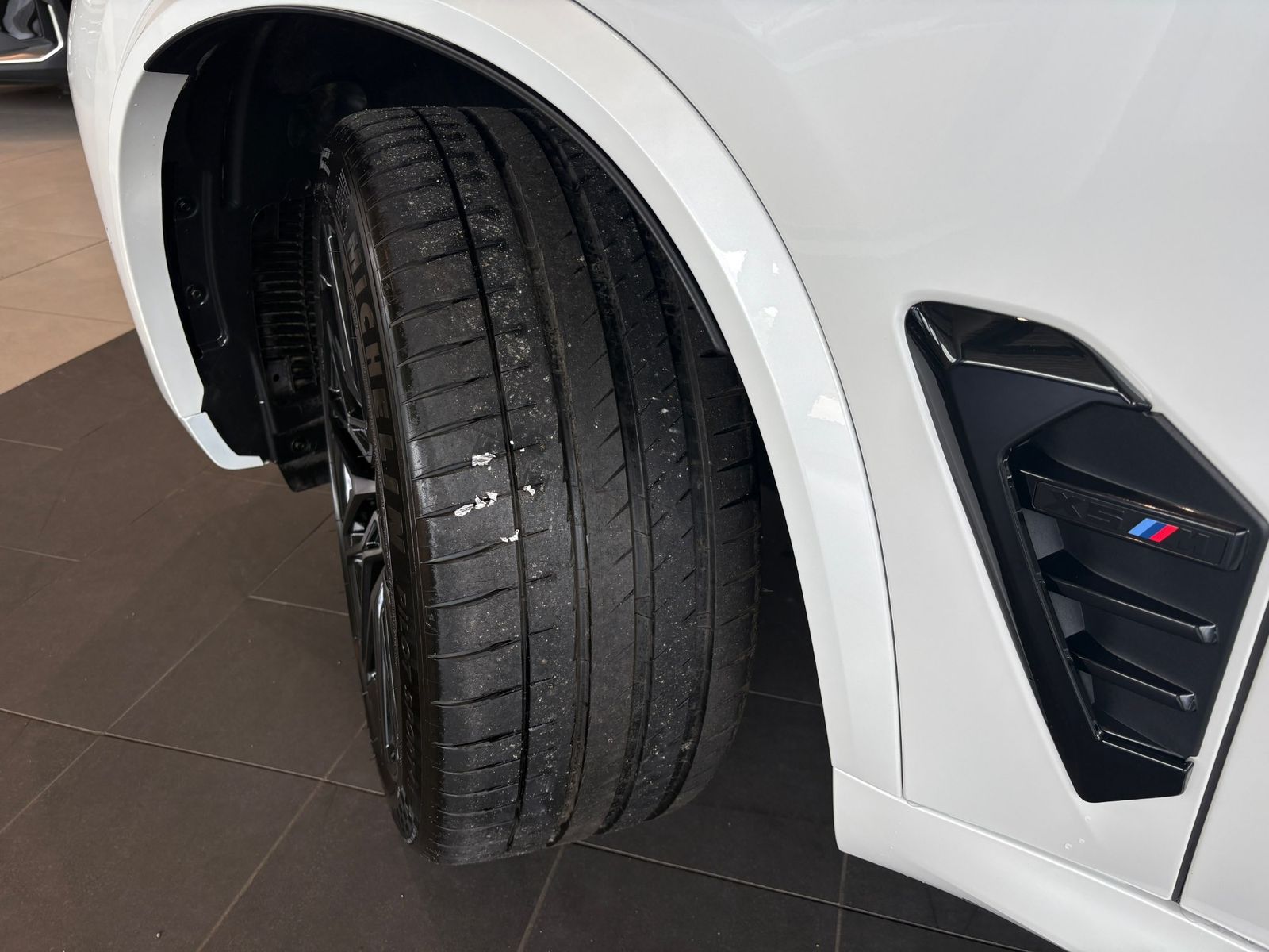 BMW X5 M Competition imagem 3