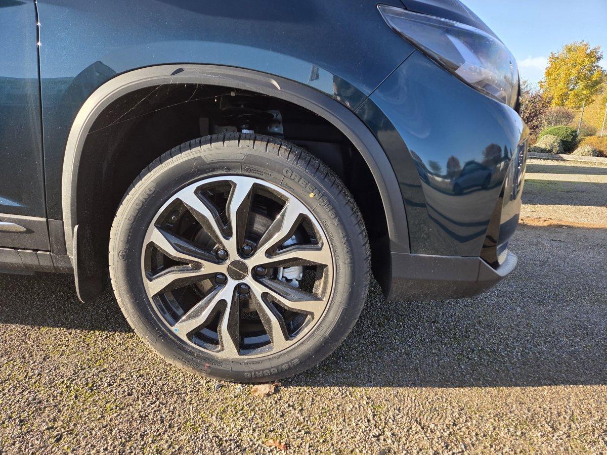 DFSK Forthing 3 Pano-Leder-PDC-MFL-Cm-Alu