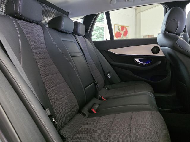 MERCEDES-BENZ E 200 — Foto 25