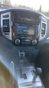 Mitsubishi Pajero 3,2 DI-D 4WD Automatik - - Mitsubishi Pajero mit Diesel-Antrieb: A