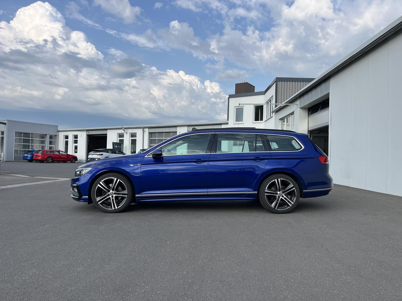Volkswagen Passat Variant 2.0 TDI DSG R-Line Optik 125€ m.2