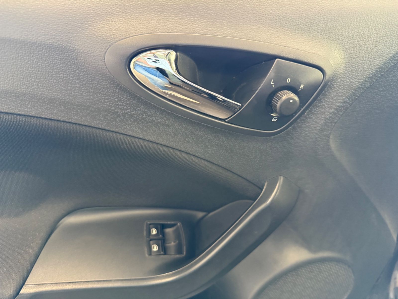 Fahrzeugabbildung SEAT Ibiza Lim. FR, Klimaauto., Sitzheizung