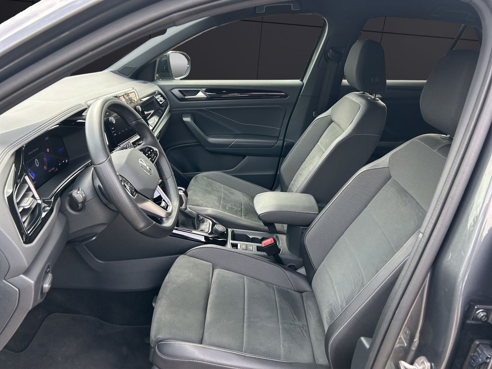 Fahrzeugabbildung Volkswagen T-Roc 2.0 TSI R-Line 4M MATRIX Standh.