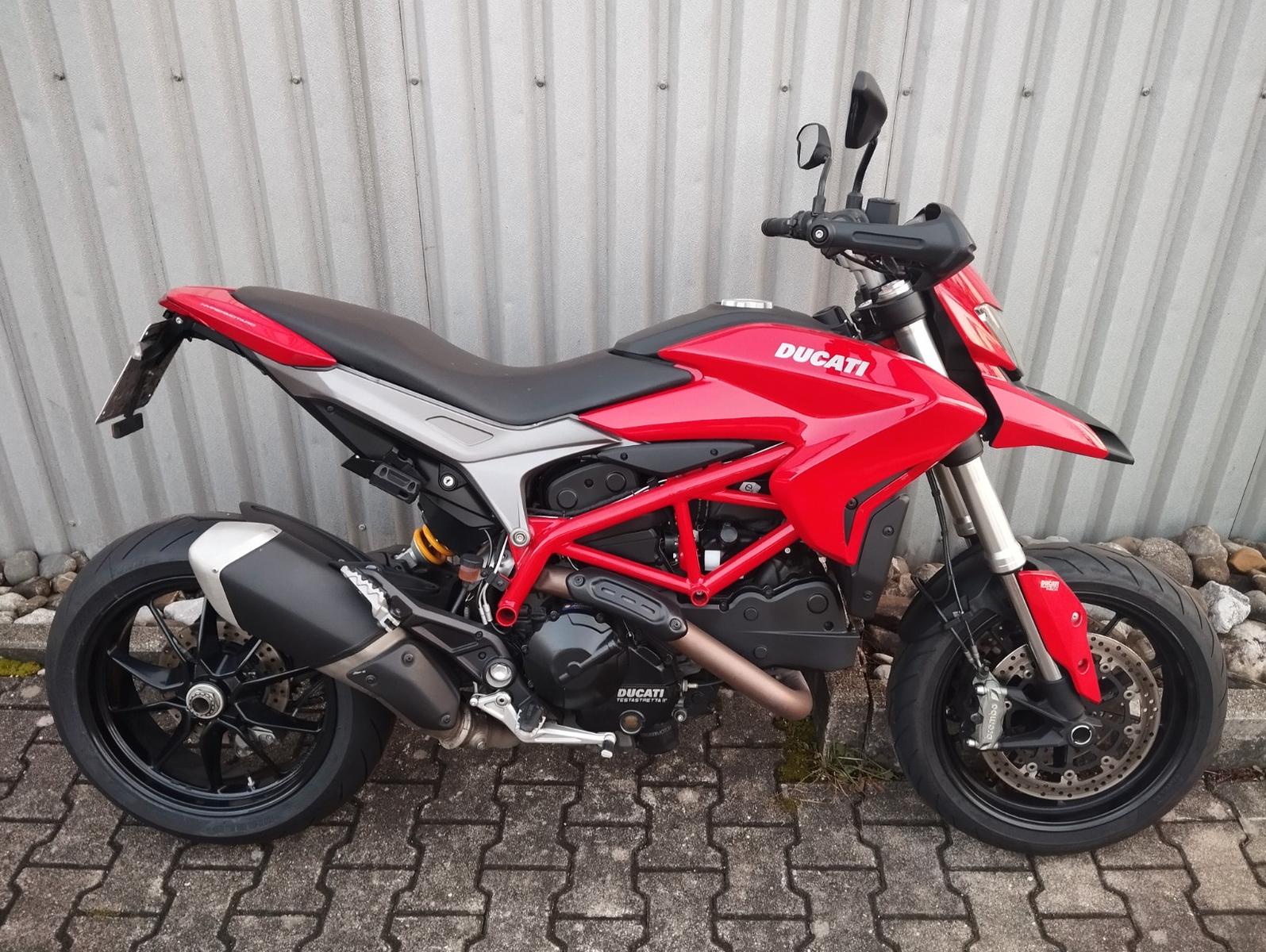 Ducati Hypermotard 821