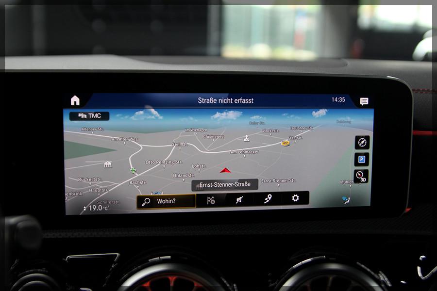 Mercedes-Benz CLA 220 AMG LIMO PDC / CAM / NAVI