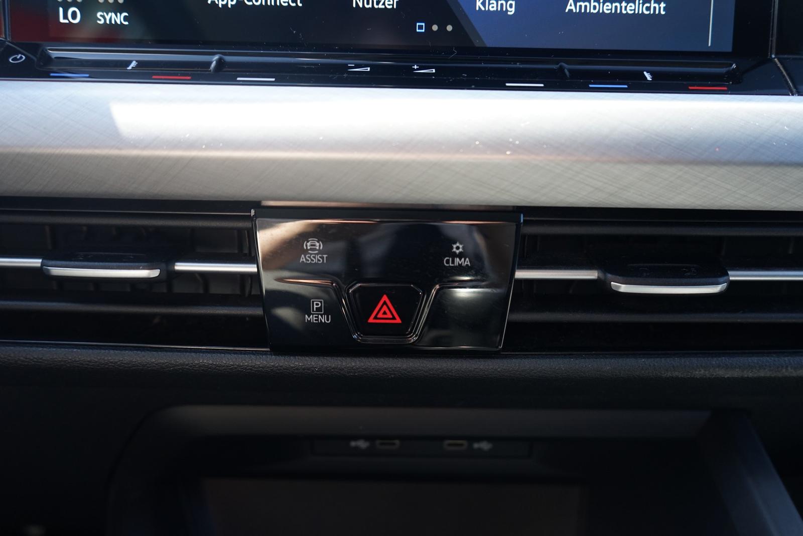 Volkswagen Golf VIII Variant 1.5 LED Navi Standheizung ACC, миниатюра 22
