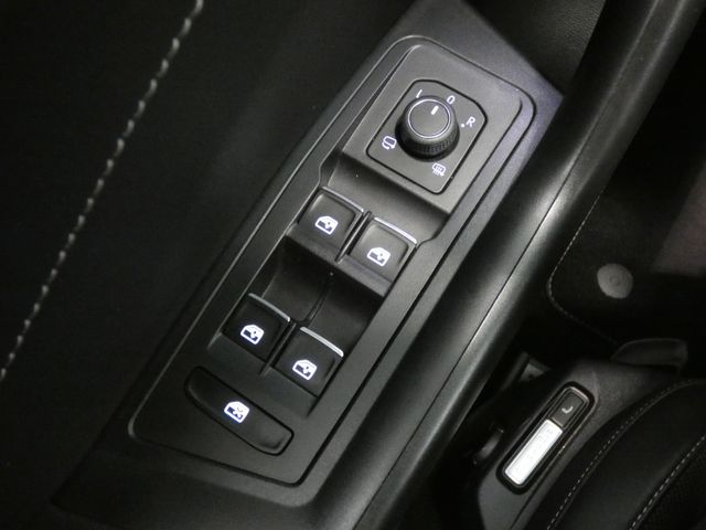 T-Roc 2.0 TSI R-Line 4Motion DSG AHK STHZ KAMERA