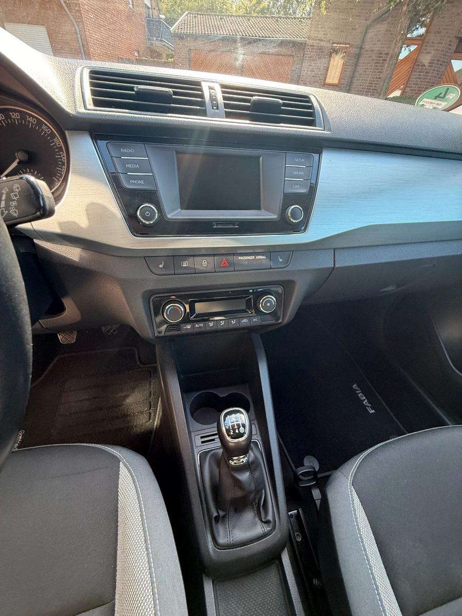 Skoda Fabia 2015 — photo 6