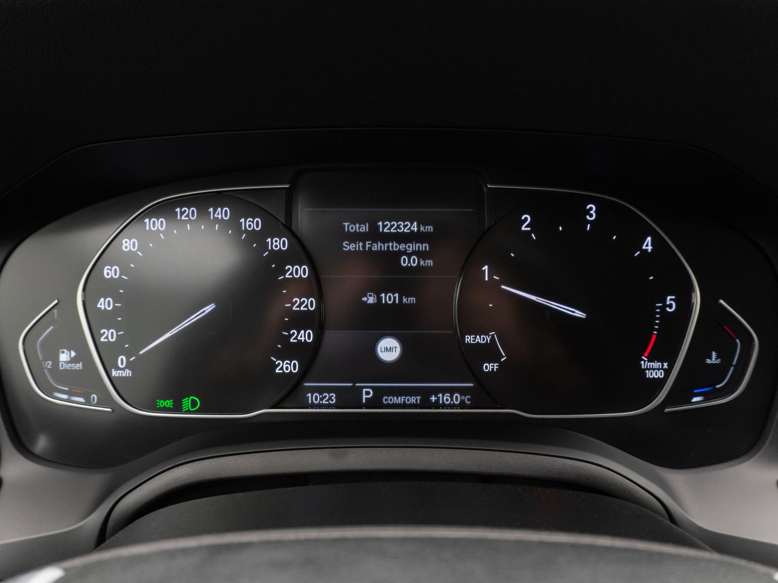 Fahrzeugabbildung BMW 320d Luxury Line DAB Leder Komfort HiFi Sport