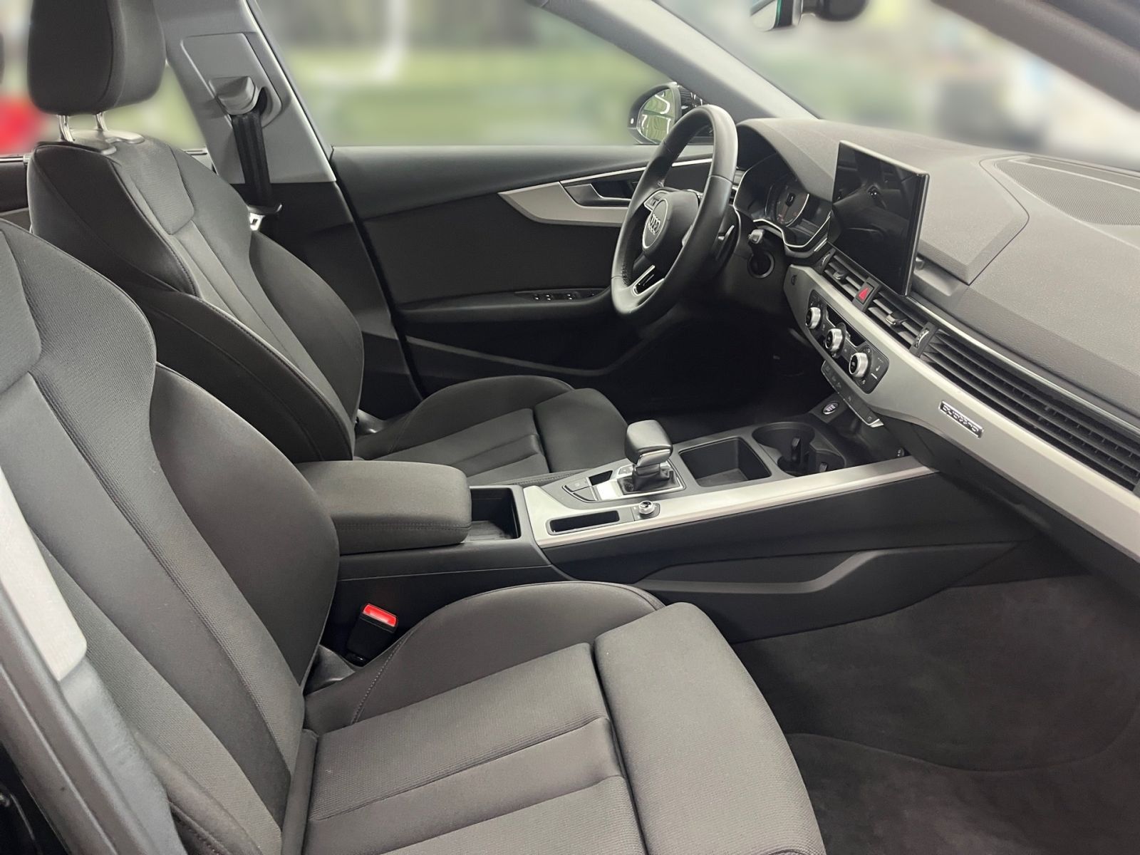 Audi A4 - Bild 12