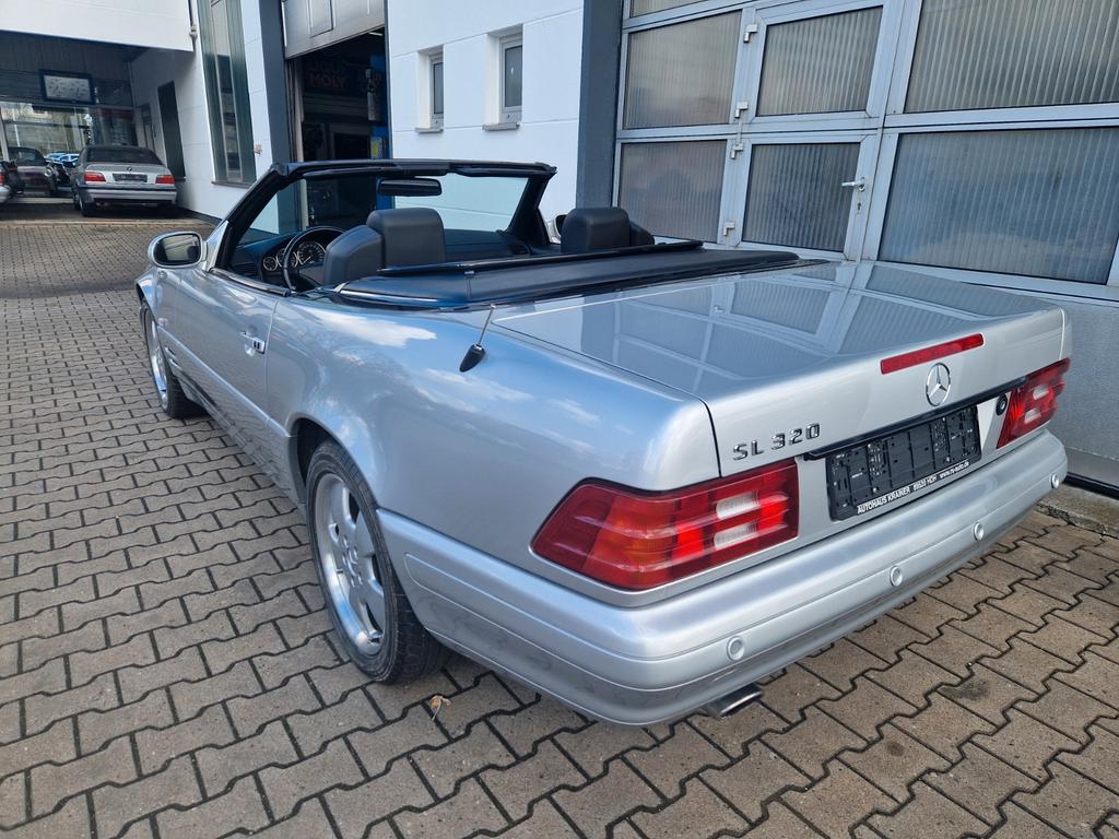 Mercedes-Benz SL 320
