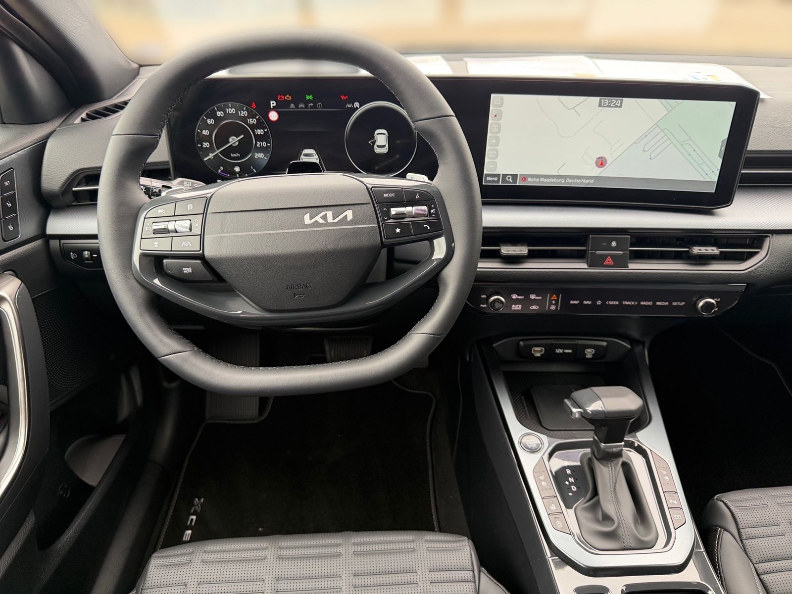 Fahrzeugabbildung Kia XCEED 1.6T 180 DCT SPI SD SITZ ADV Facelift