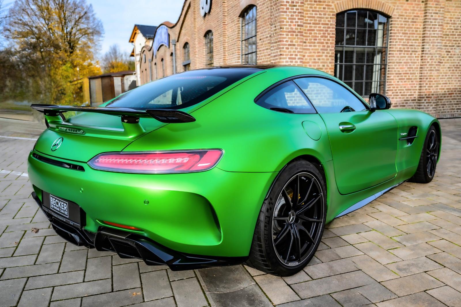 Mercedes-Benz AMG GT R