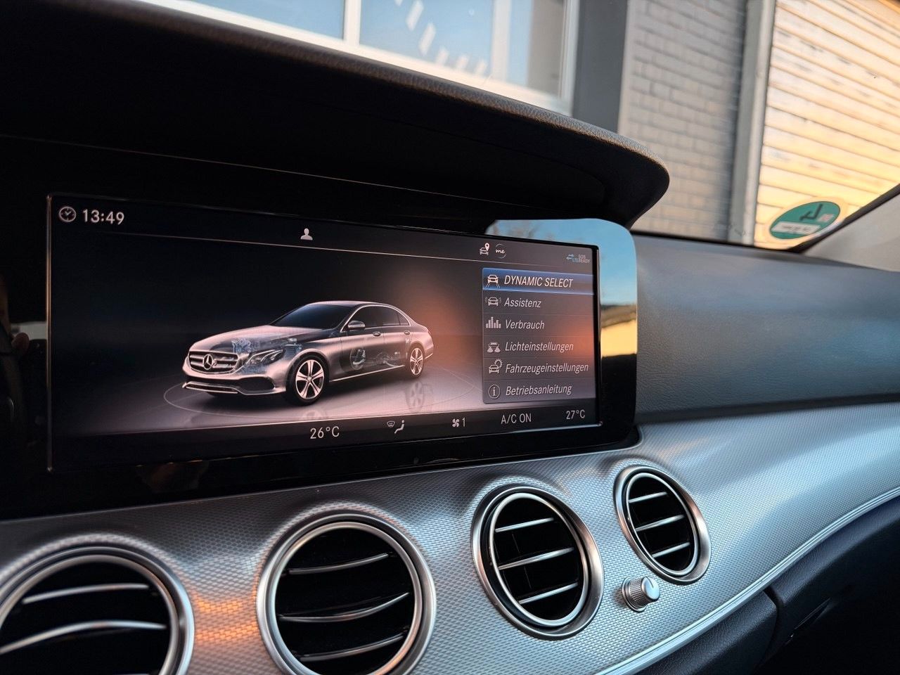 Mercedes-Benz E 220d 9G/KAM/LED/AVANTGARDE foto 18