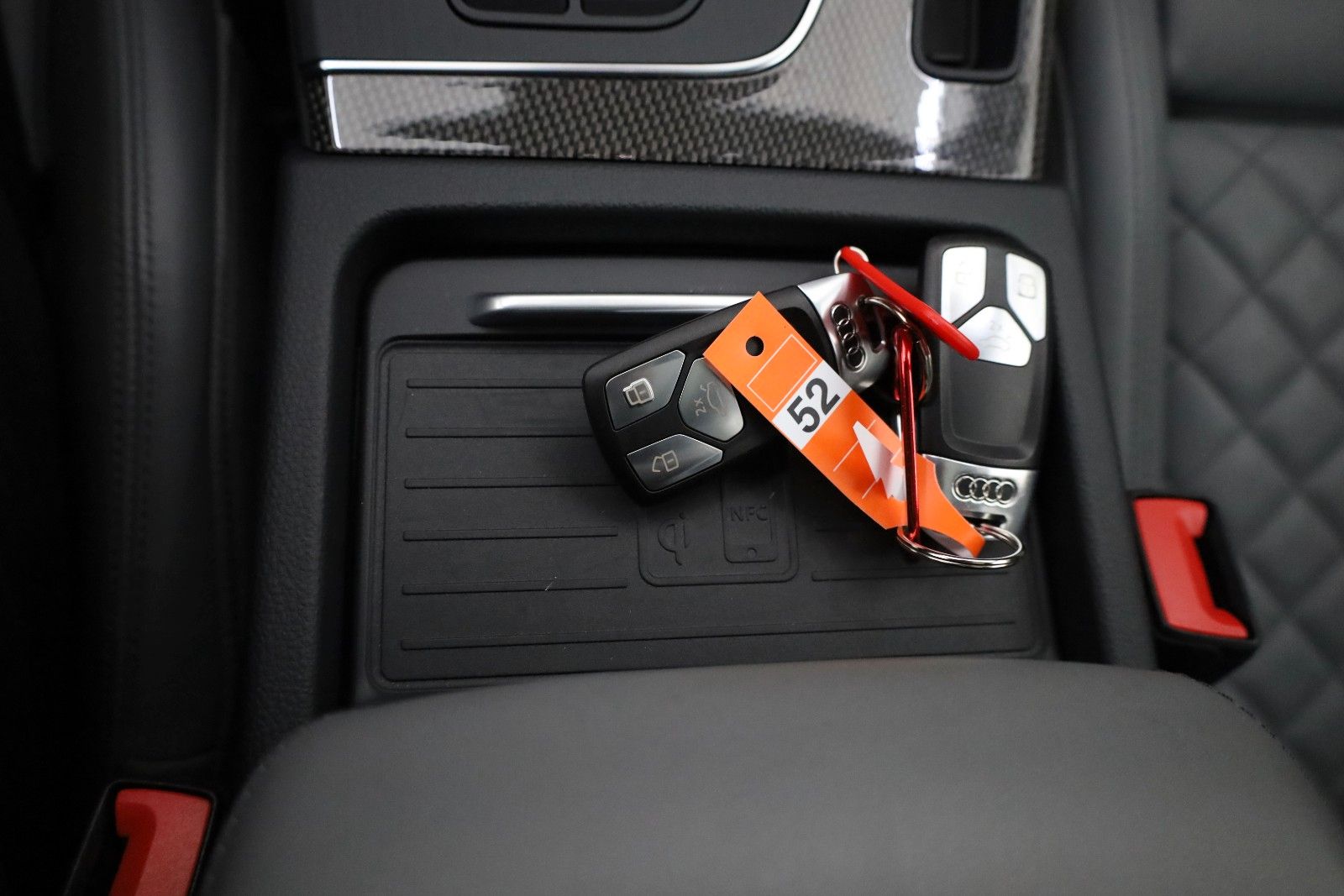 Fahrzeugabbildung Audi SQ5 3.0TDI quattro Tour/Stadt/Parken,PanDach,ACC
