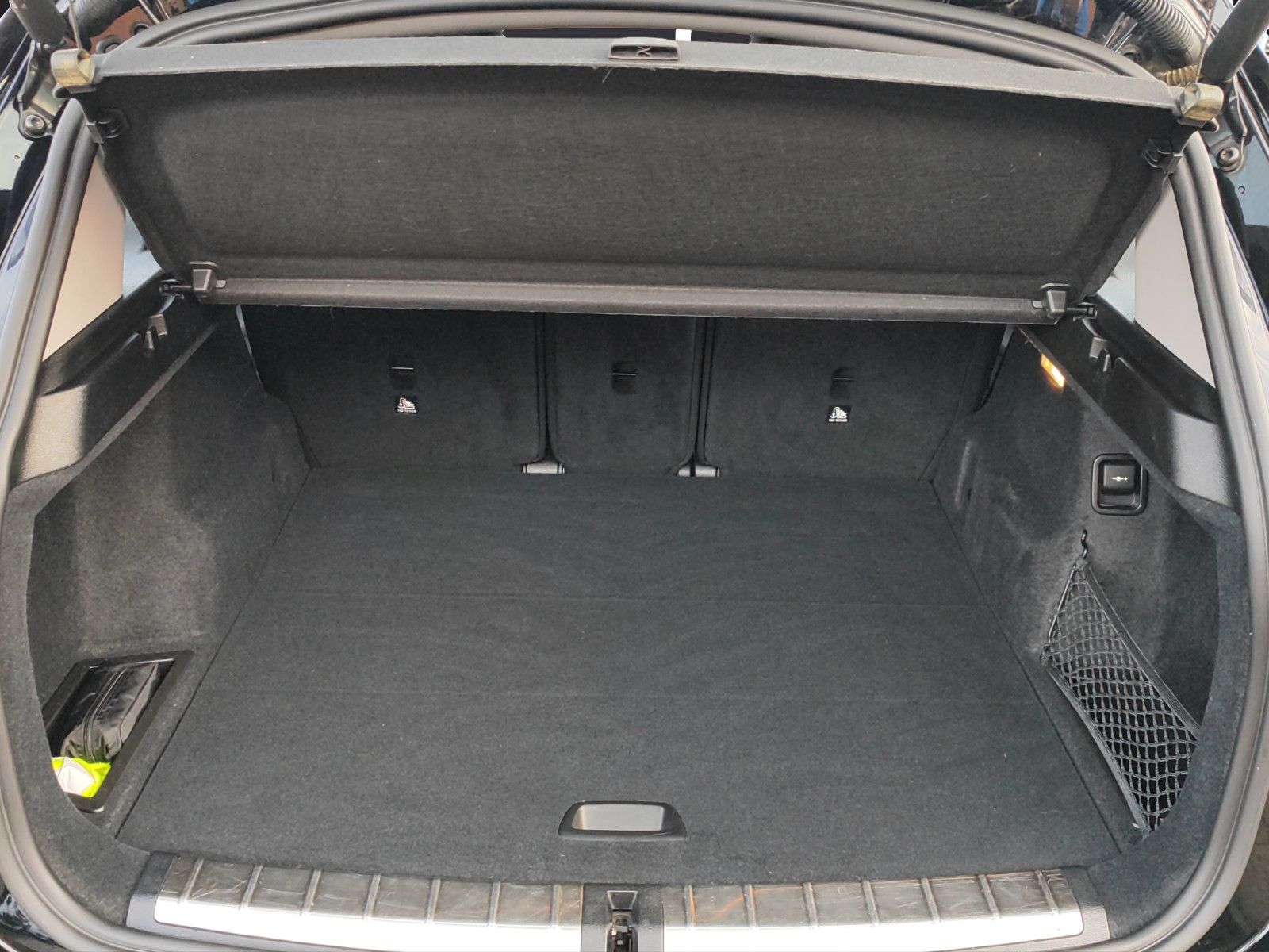 Fahrzeugabbildung BMW X1 sDrive 20 i Advantage*Automatik*Navi*DAB*PDC