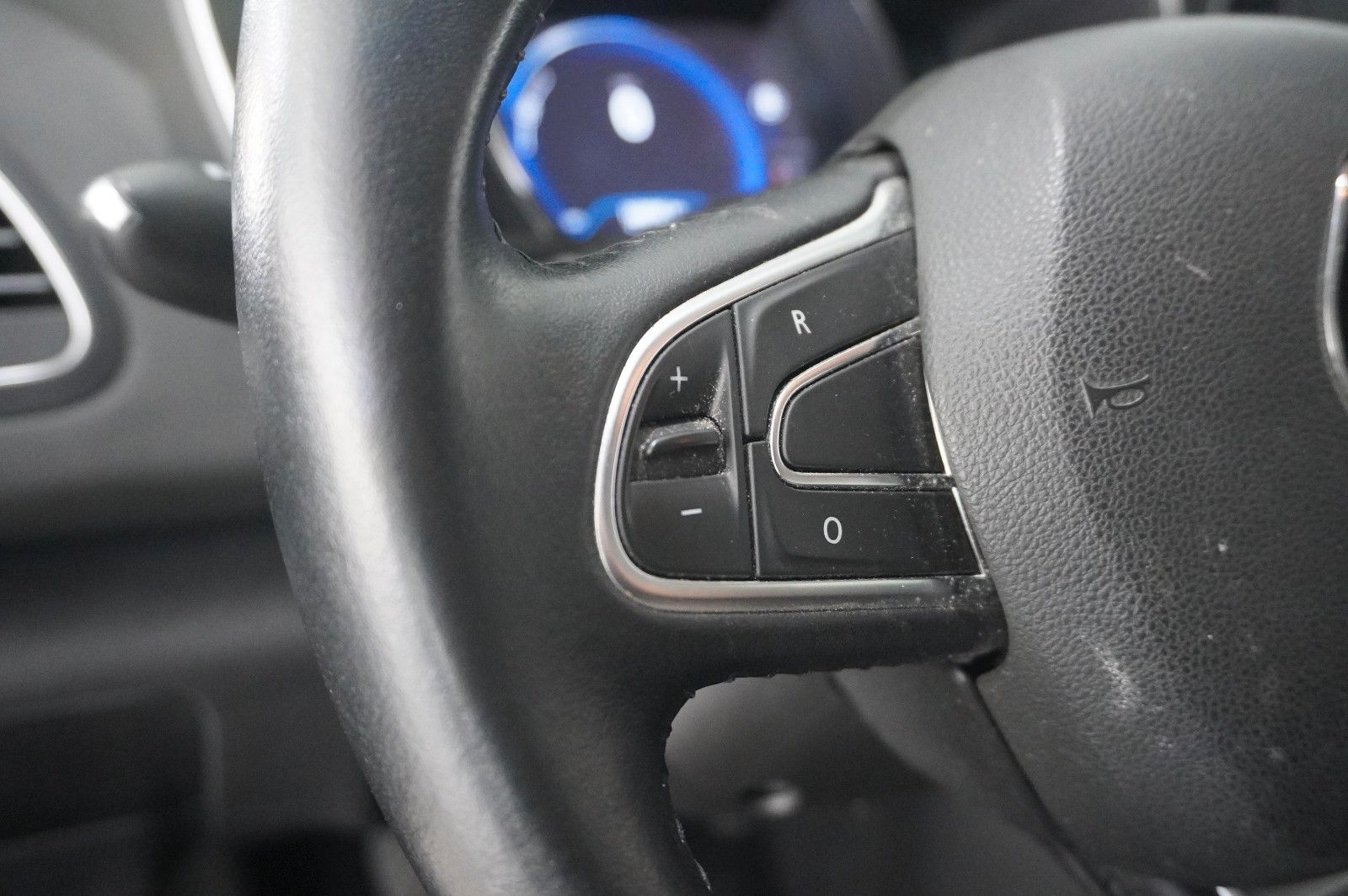 Fahrzeugabbildung Renault Megane IV 1.5D GT BUSINESS NAVI/LED/PDC/VIRT/AHK