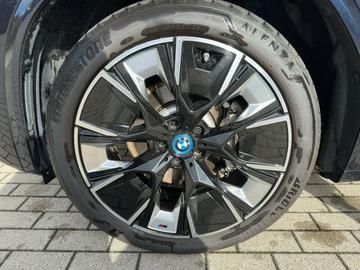 صورة 7 لـ 2023 BMW IX3