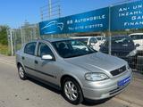 Opel Astra 1.6 Elegance - Opel Astra aus 2001: Elegance
