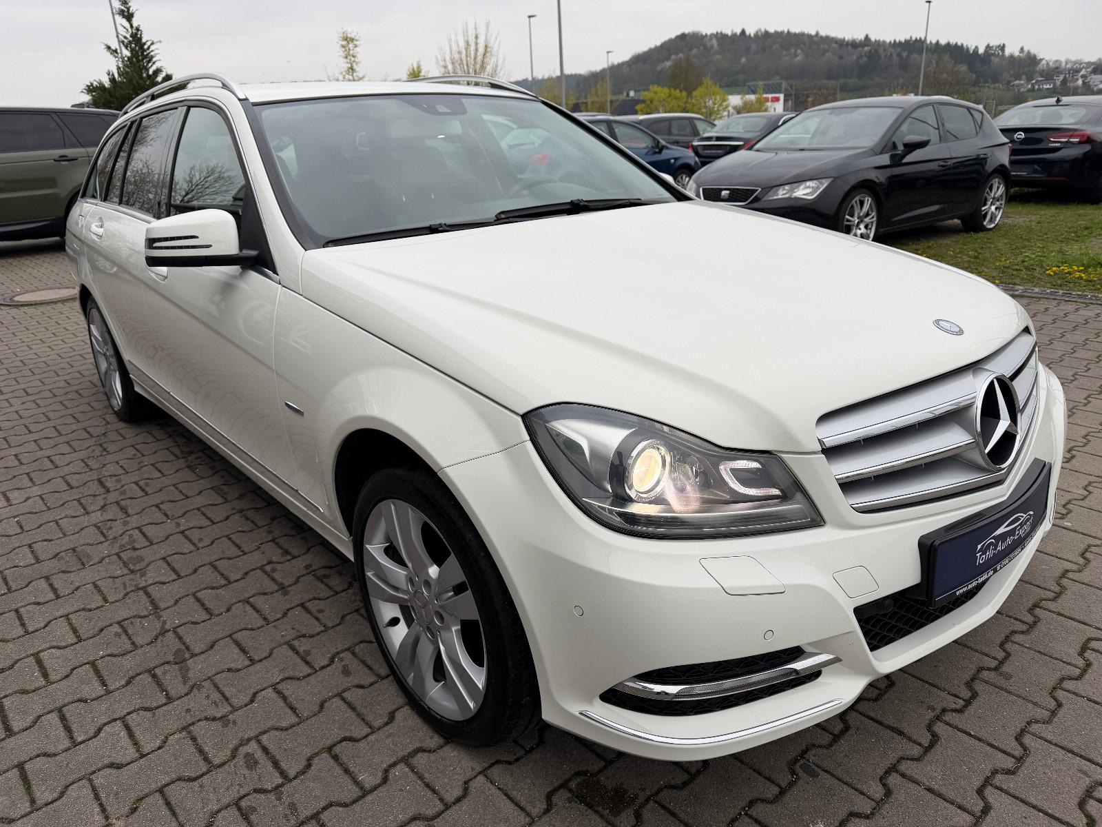 Mercedes-Benz C 200 T-Modell CGI AVANGARDE KETTE SERVICE NEU