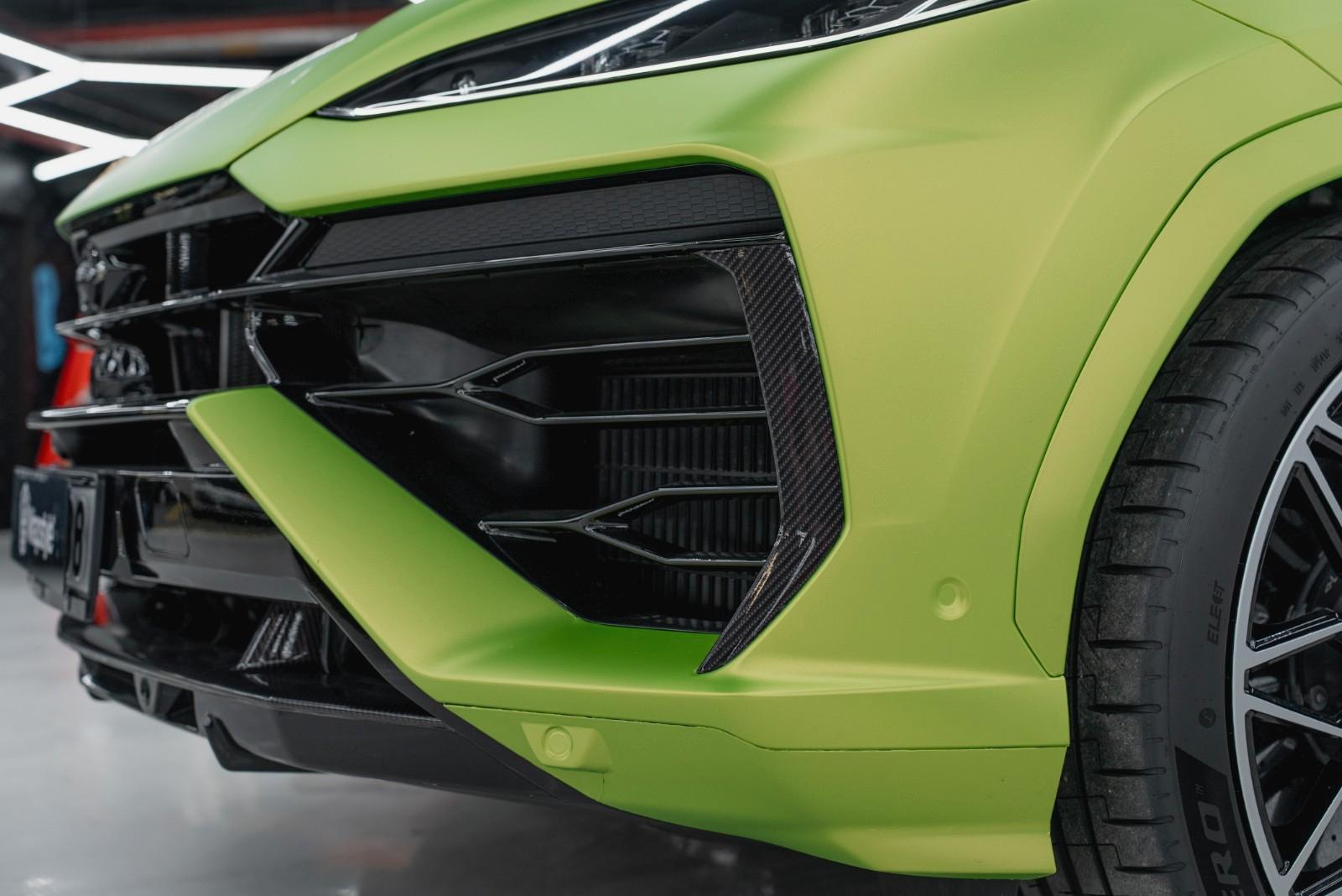 Lamborghini Urus*SE*HYBRID*MASSAGE*FULL