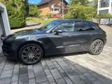 Porsche Macan Turbo I Modelljahr 2017 I 2. Hand  - Porsche Gebrauchtwagen in Bonn