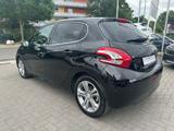 Peugeot 208 ALLURE 8-FACH BEREIFT - Peugeot 208 in Mannheim